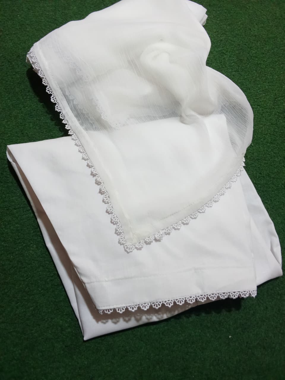White Belt Shalwar with Chiffon Dupatta – Summer Lawn | 14 August Offer – PKR 2000 Only